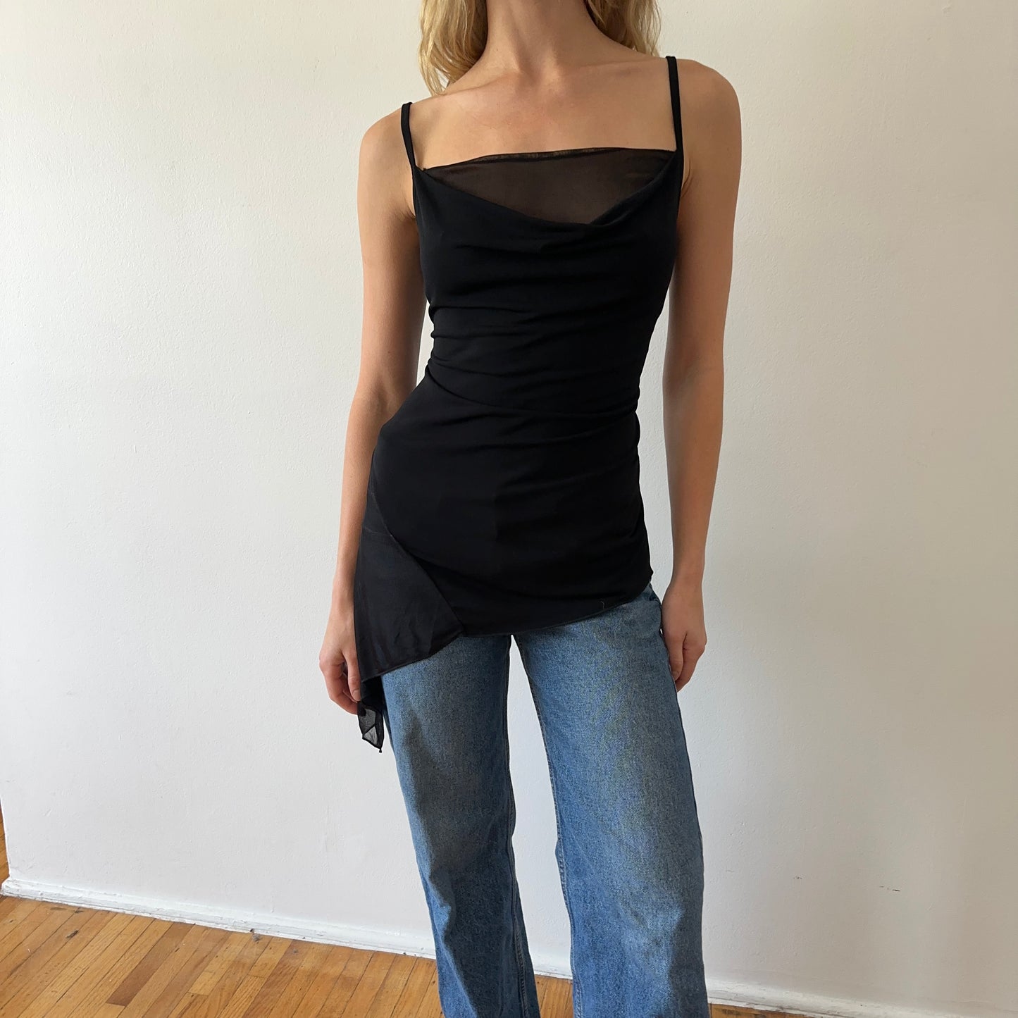 asymmetrical tank — black