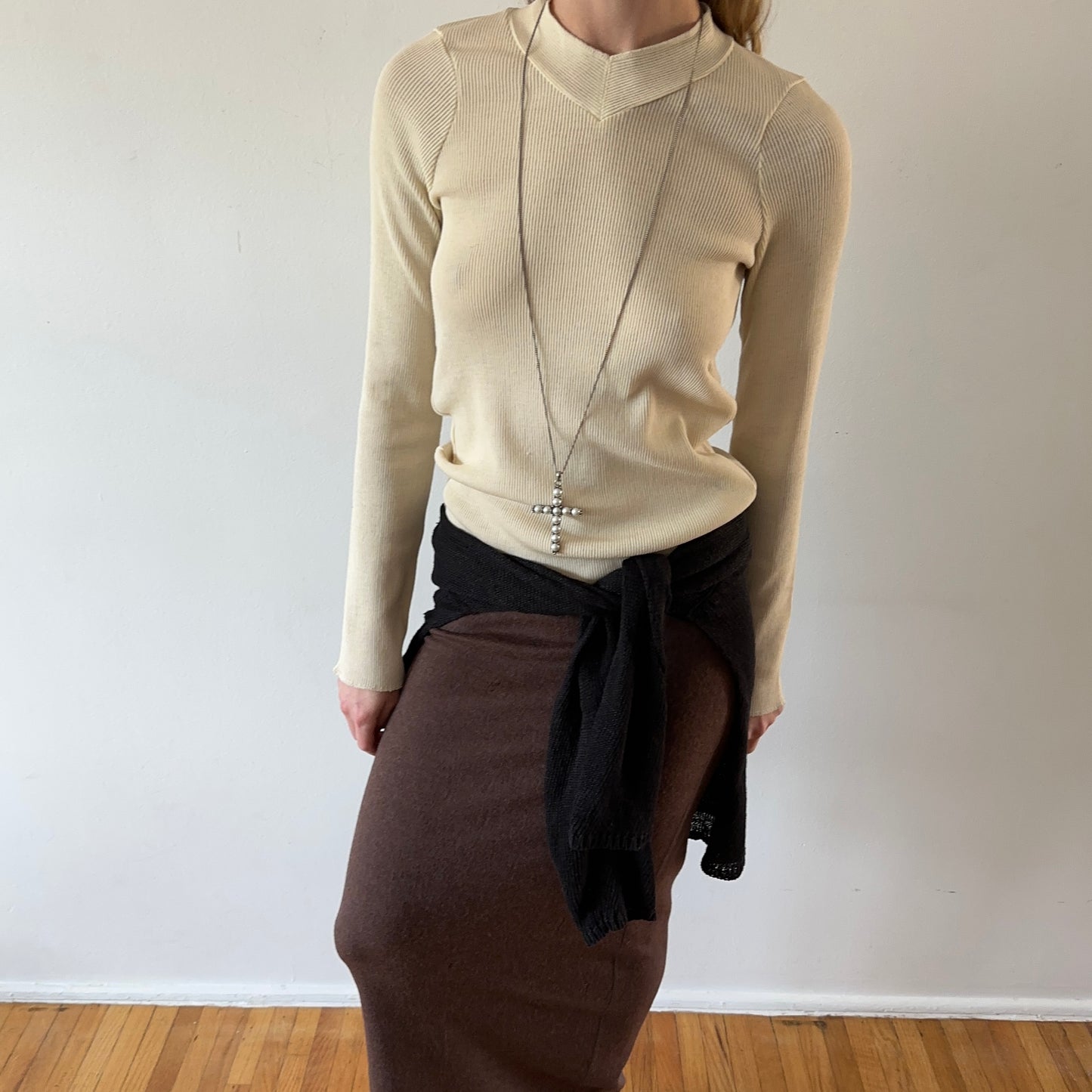 v neck — cream