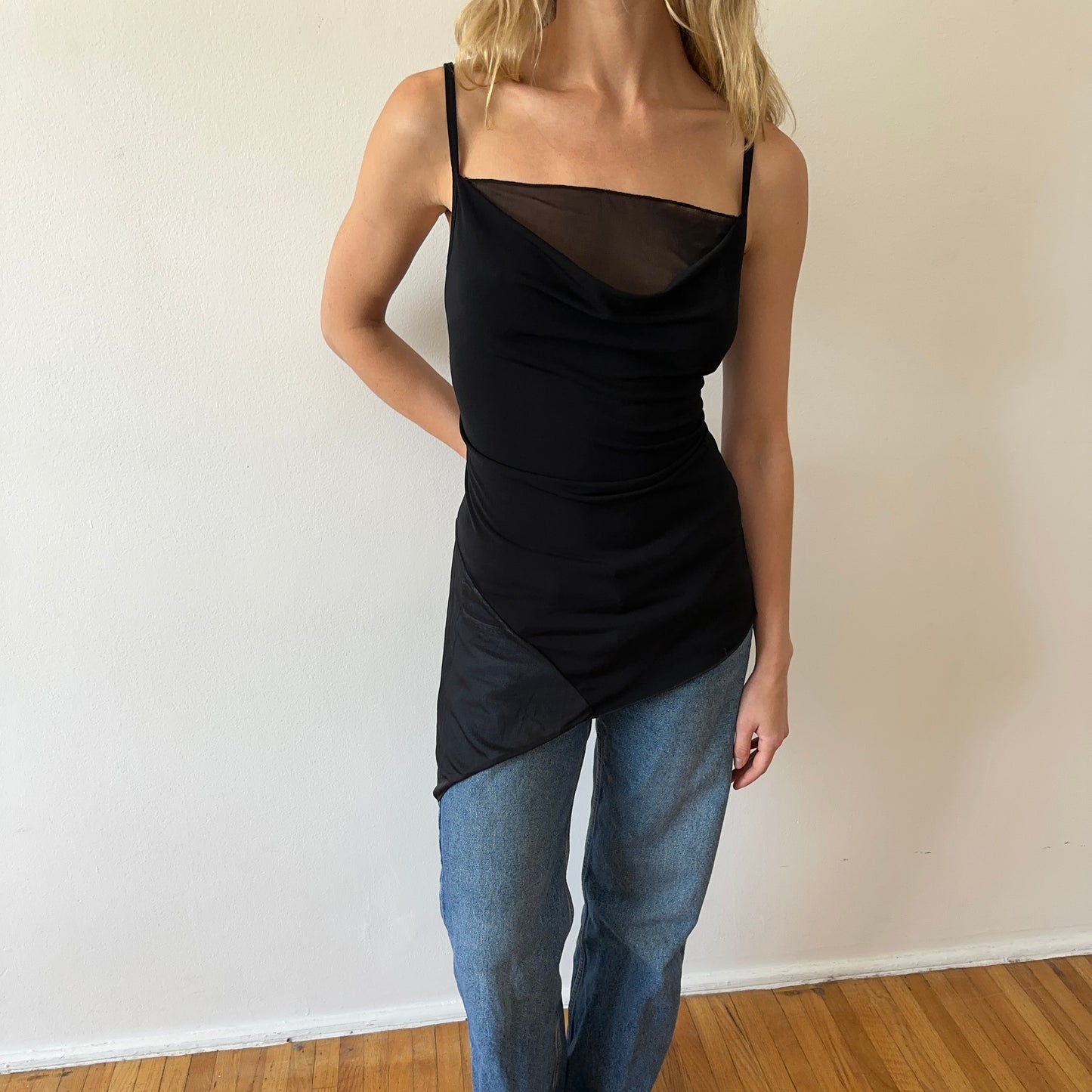 asymmetrical tank — black