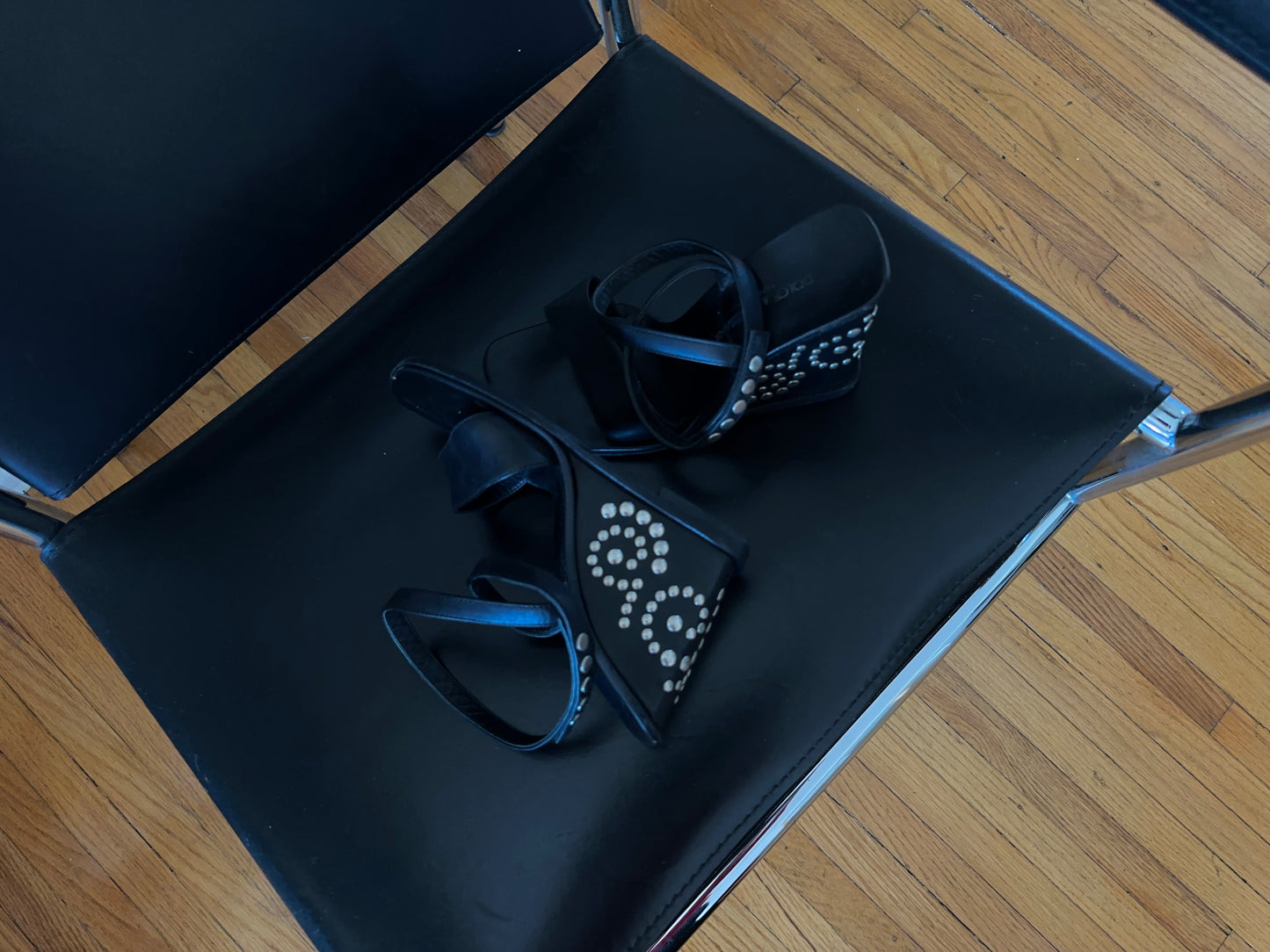 studded wedge — black leather