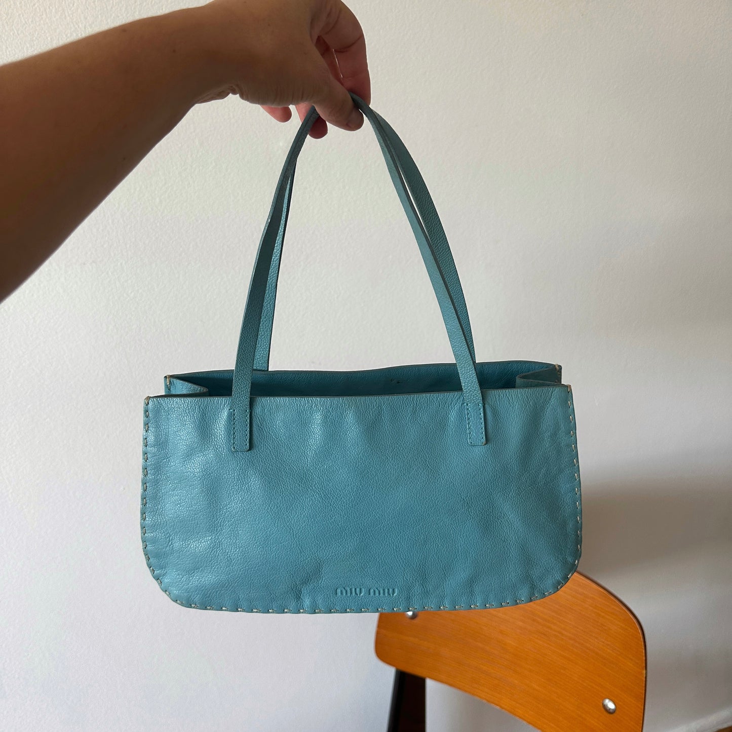 shoulder bag — baby blue