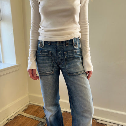 pocket jeans — distressed blue